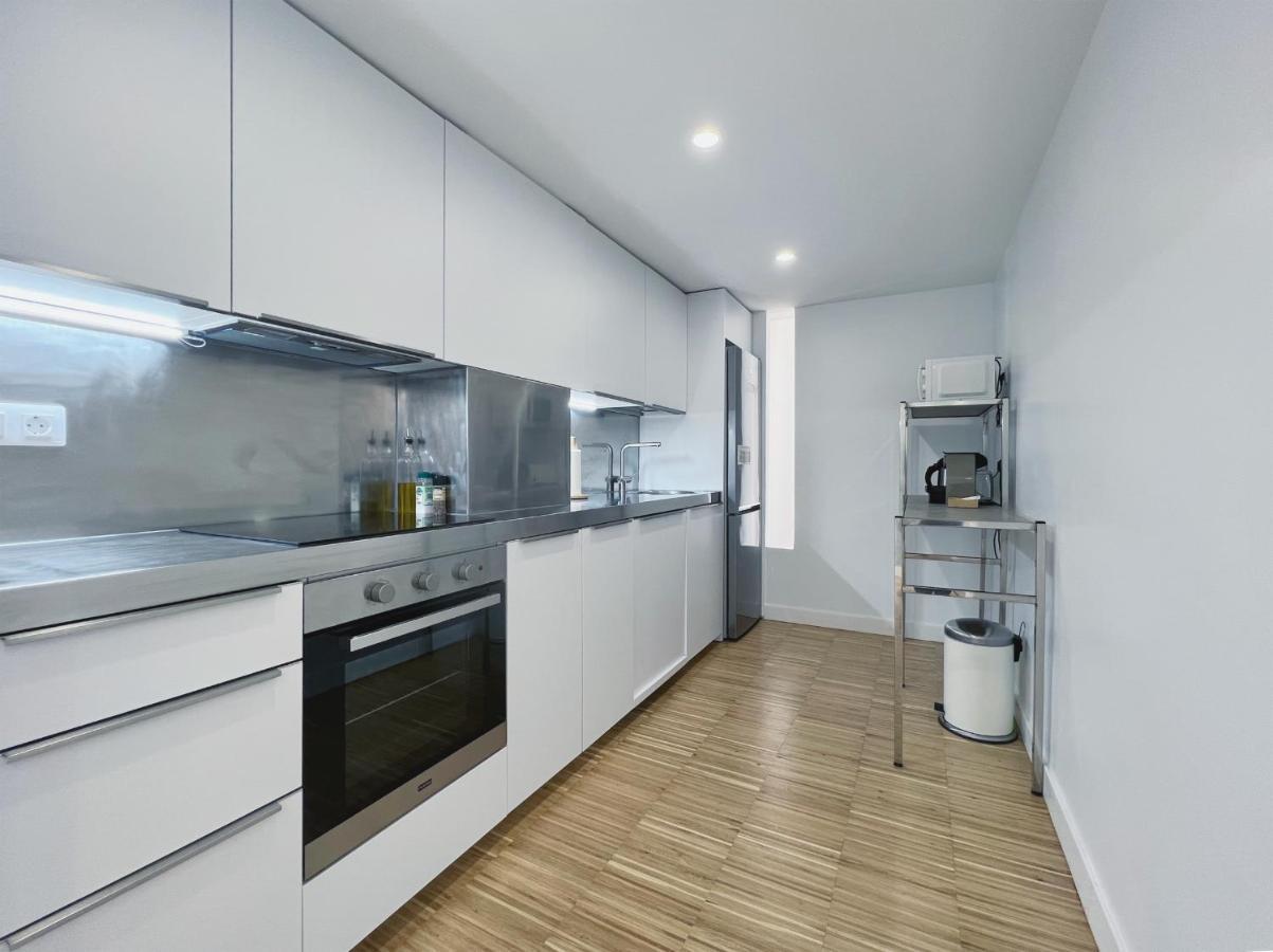 Stay U-Nique Apartments Pellaires Barcelona Ngoại thất bức ảnh