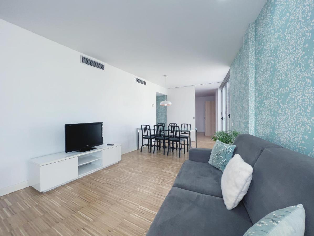 Stay U-Nique Apartments Pellaires Barcelona Ngoại thất bức ảnh