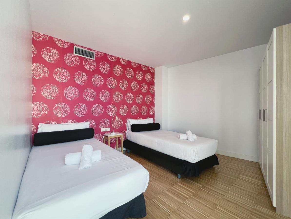 Stay U-Nique Apartments Pellaires Barcelona Ngoại thất bức ảnh