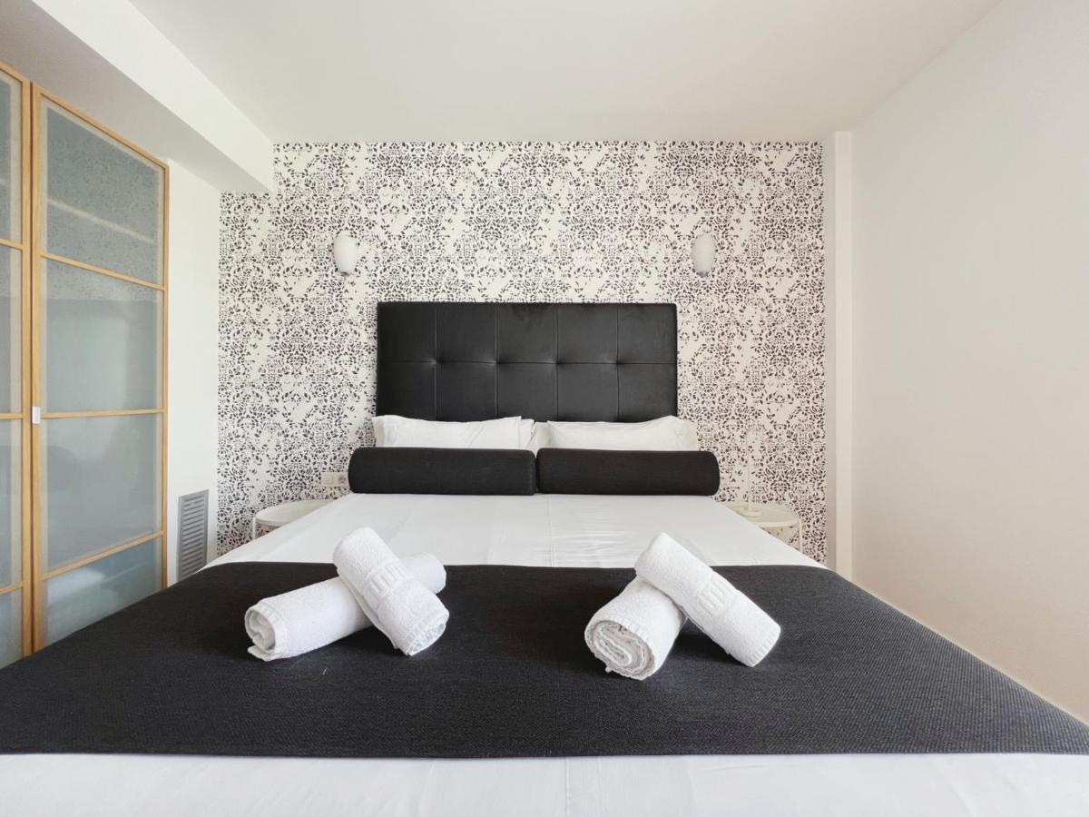 Stay U-Nique Apartments Pellaires Barcelona Ngoại thất bức ảnh