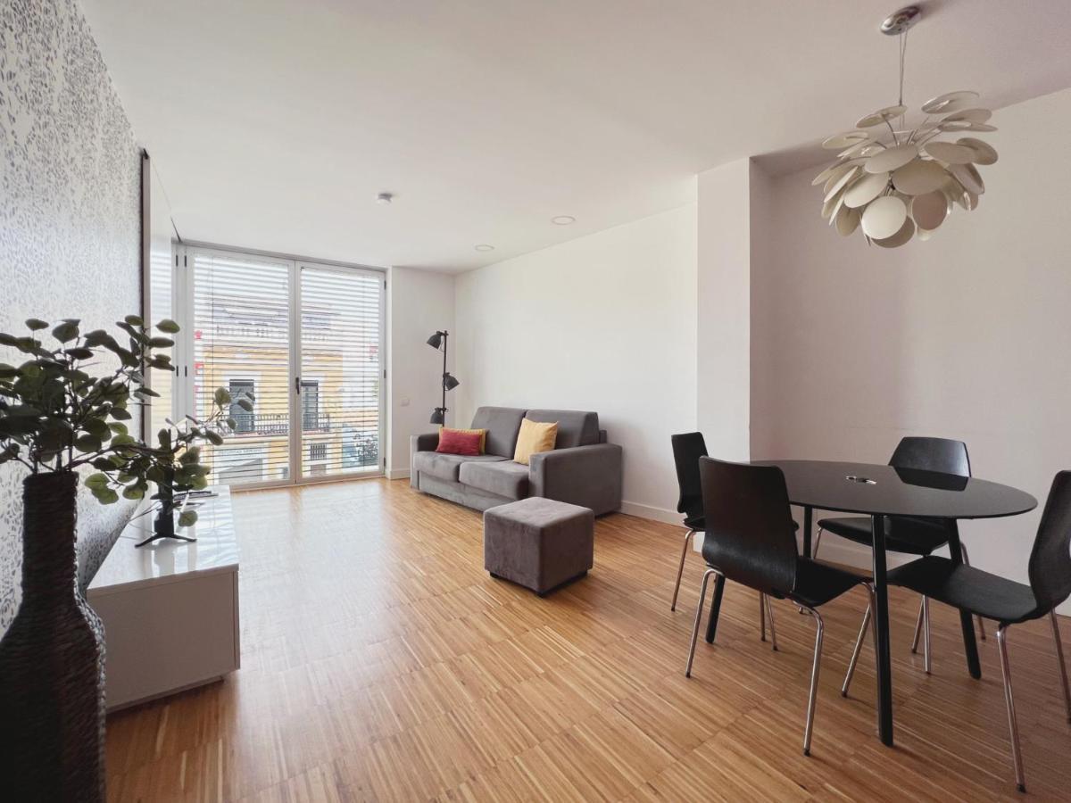 Stay U-Nique Apartments Pellaires Barcelona Ngoại thất bức ảnh