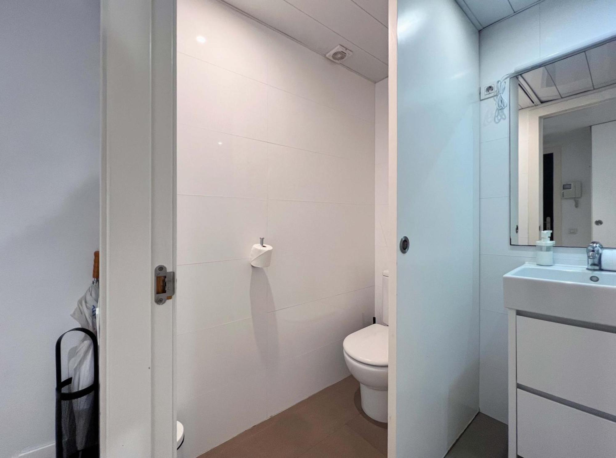 Stay U-Nique Apartments Pellaires Barcelona Ngoại thất bức ảnh