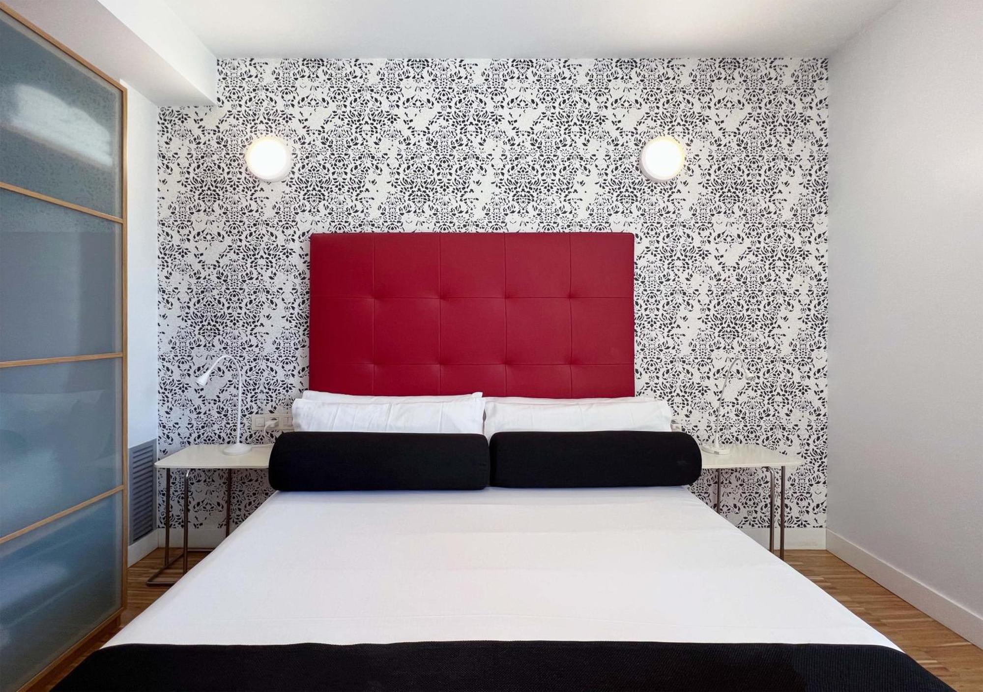 Stay U-Nique Apartments Pellaires Barcelona Ngoại thất bức ảnh