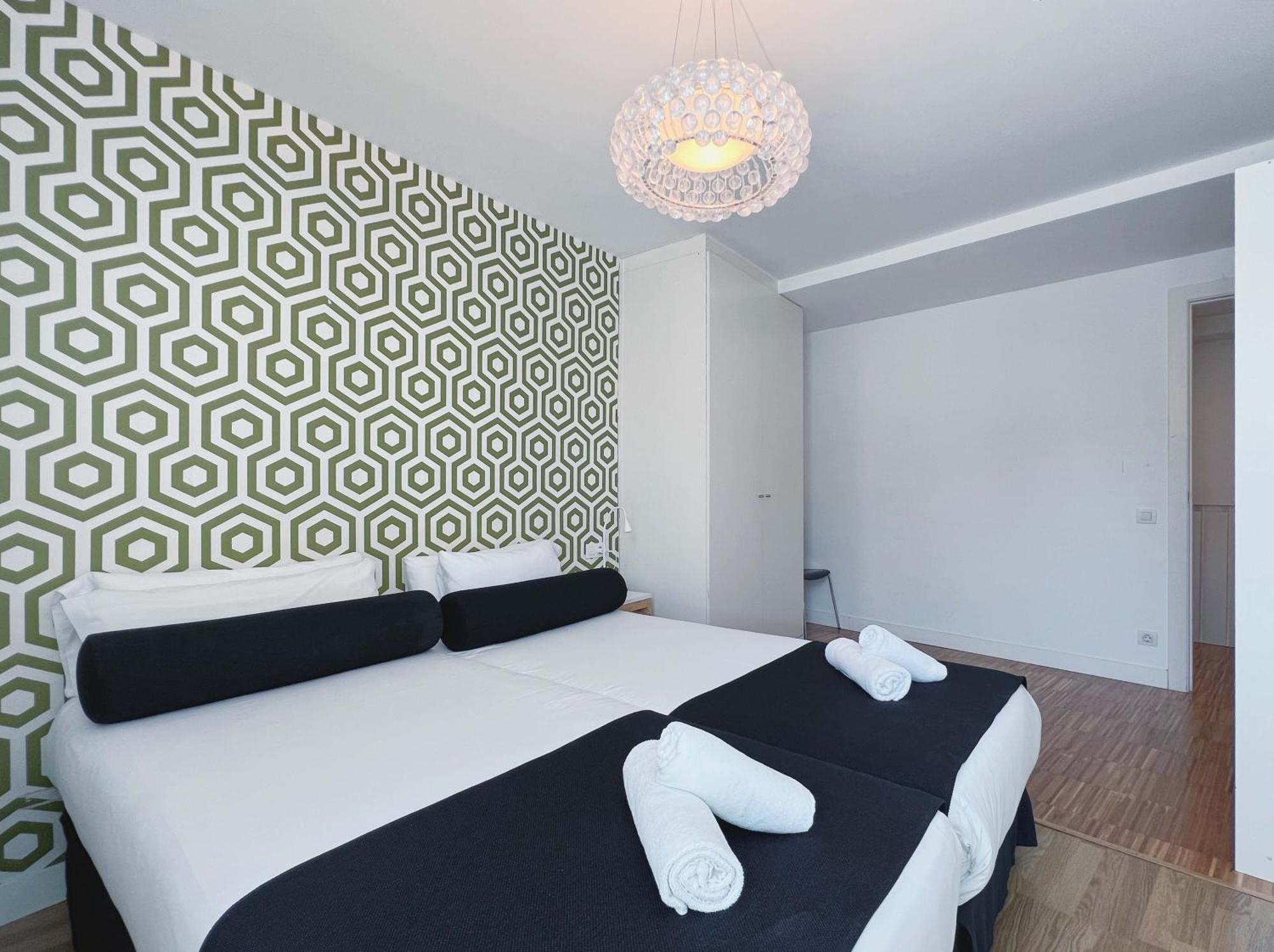 Stay U-Nique Apartments Pellaires Barcelona Ngoại thất bức ảnh
