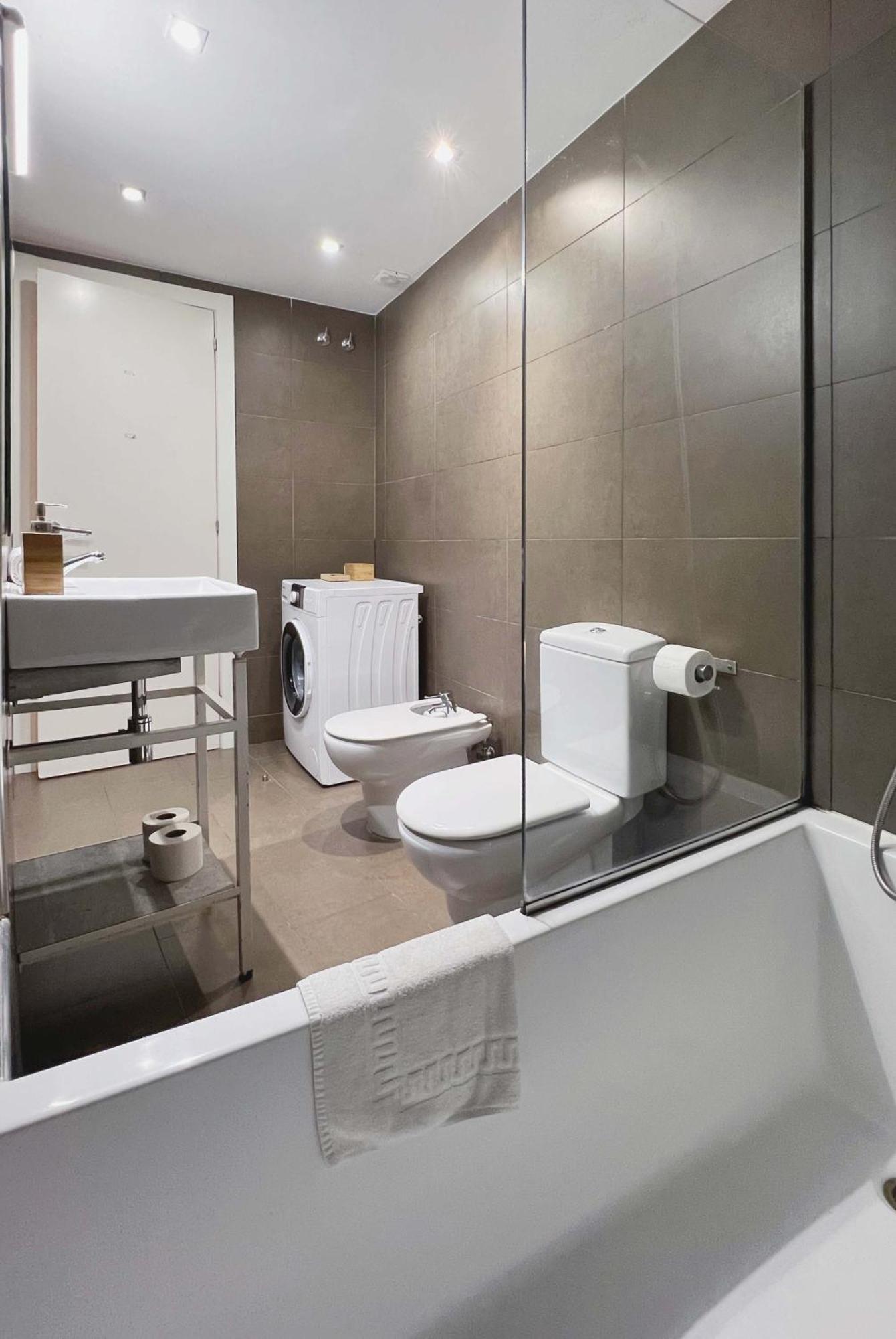 Stay U-Nique Apartments Pellaires Barcelona Ngoại thất bức ảnh